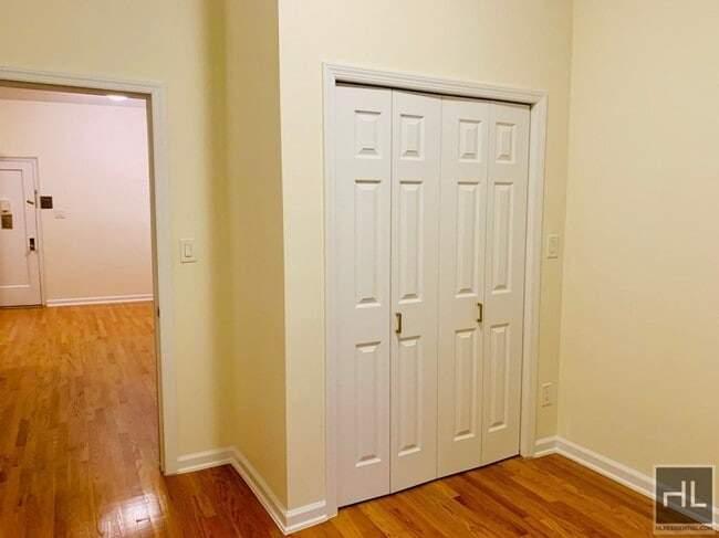 Foto del edificio - GRAND STREET