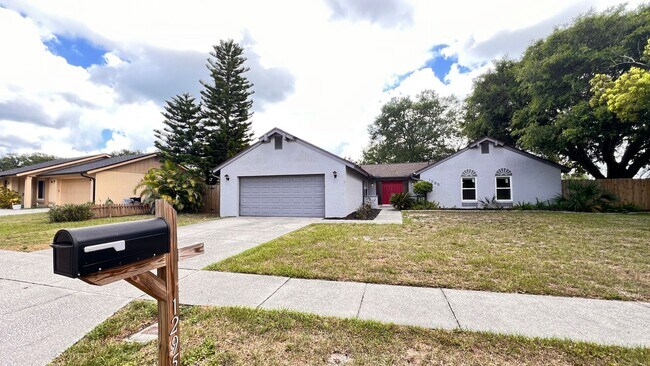 Foto del edificio - Spacious 4BR/2BA Home in Winter Springs wi...