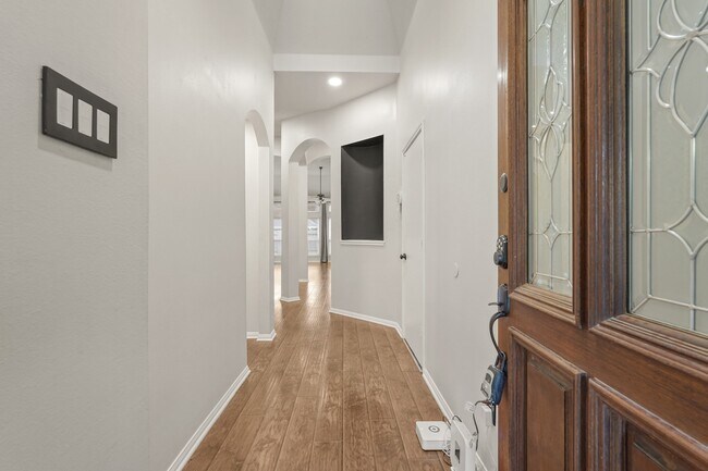 Foto del edificio - 18303 Heathridge Ln