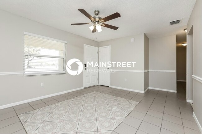 3 Bedroom Pet-Friendly Home in Orlando, FL... - 3 Bedroom Pet-Friendly Home in Orlando, FL...