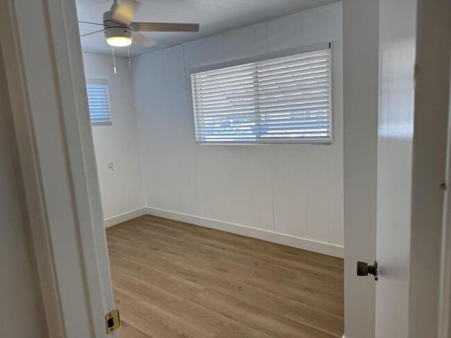 Building Photo - 405 San Pablo Dr