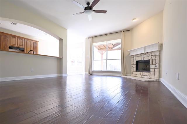 Building Photo - 5029 Forest Lawn Dr