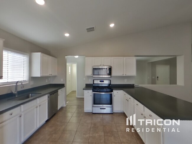 Building Photo - 12720 W Flores Dr