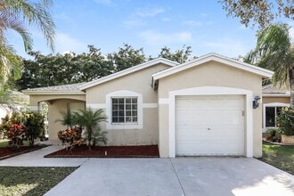 Building Photo - 4646 SW 12th Ct