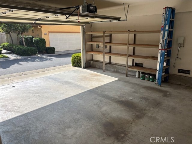 Building Photo - 12 Le Vanto