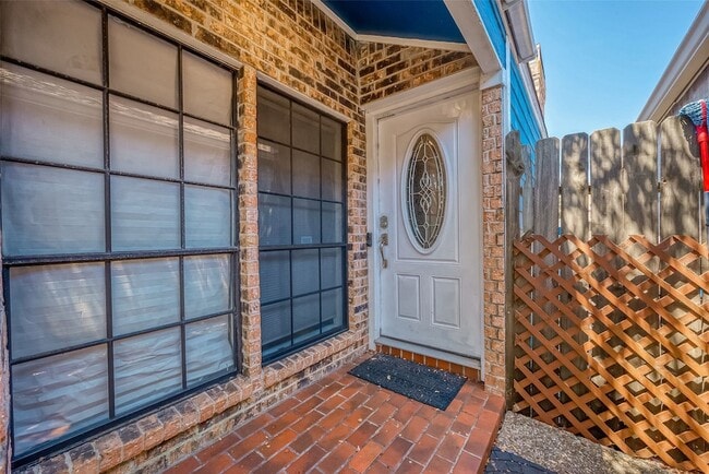 Building Photo - 11222 Forked Bough Dr