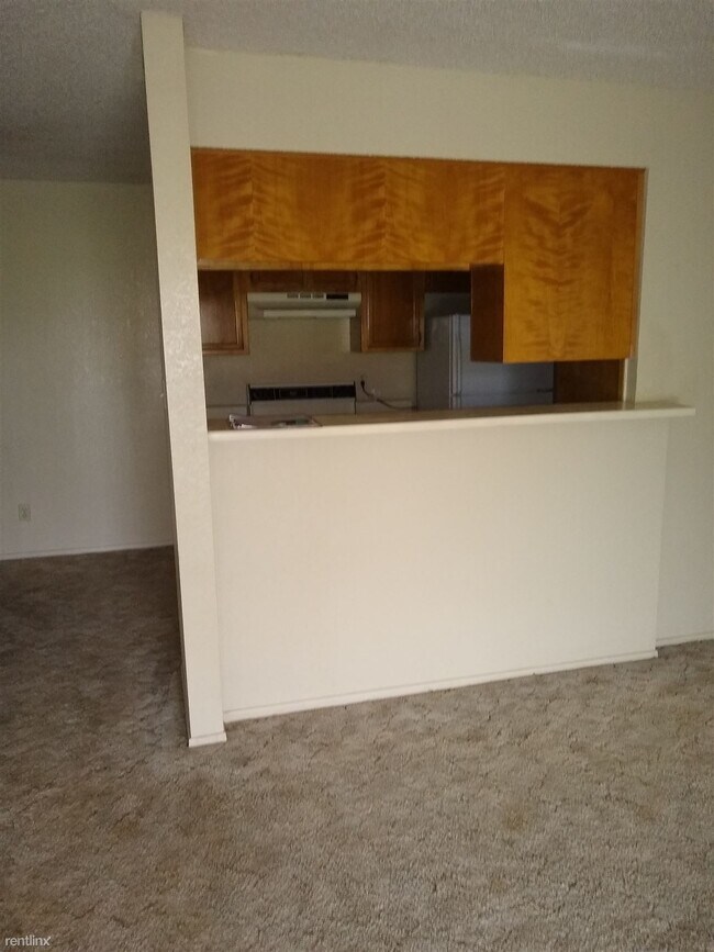 Building Photo - 220 Ridgecrest Dr