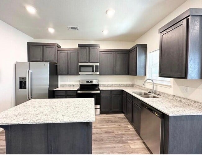 Photo - 4223 W Santa Fe St Apartment