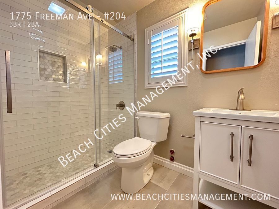 Primary Photo - Beautiful 3 Bedroom, 2 Bath Condo with Par...