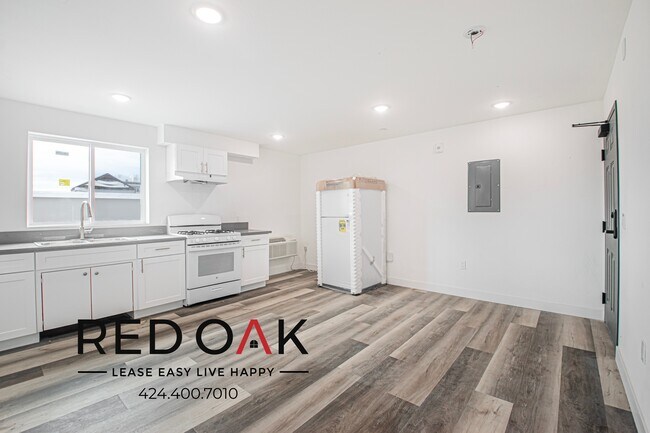 Building Photo - 2837 San Marino St