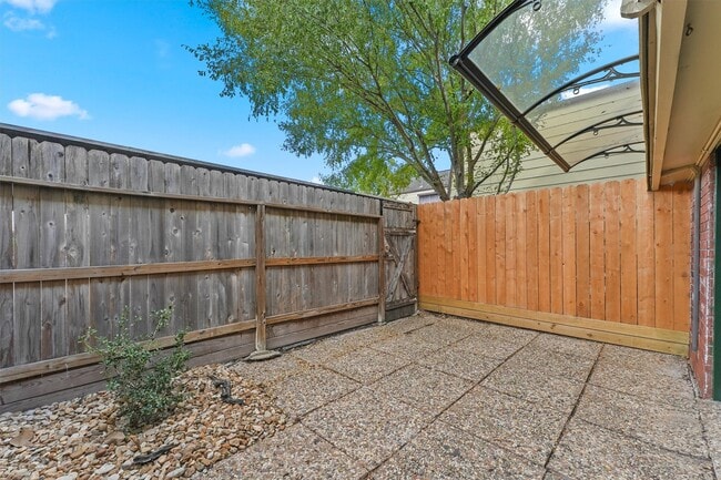 Building Photo - 11515 Burdine St