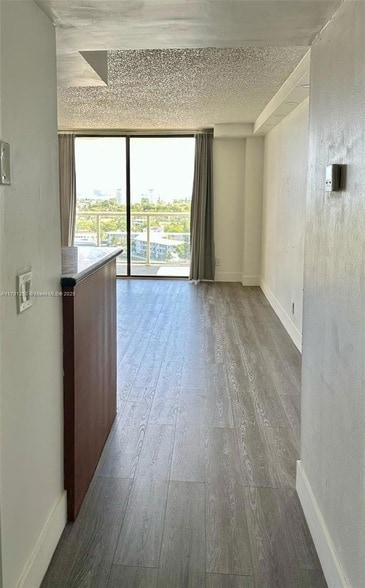 Foto del edificio - 13499 Biscayne Blvd