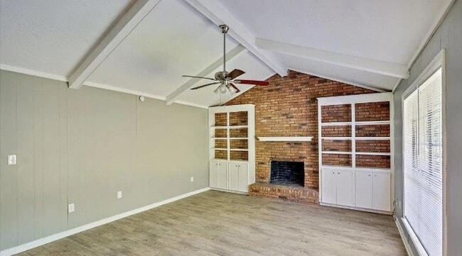Building Photo - 2128 Thousand Oaks Dr