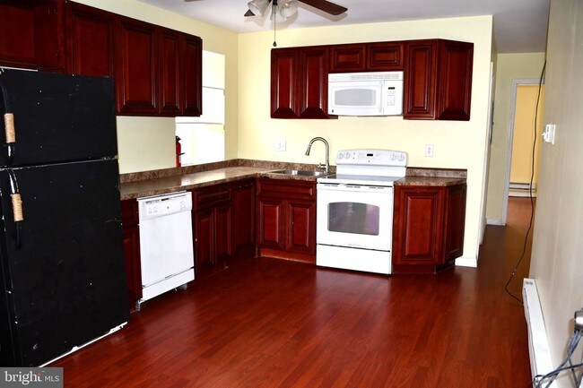 Foto del edificio - 46 E Washington Ln