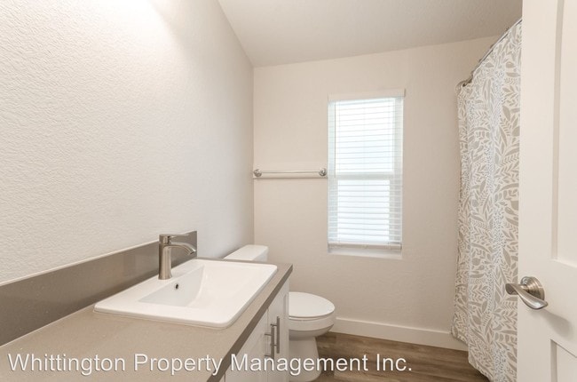 Building Photo - 1 br, 1 bath House - 15011 Oak Creek Rd.