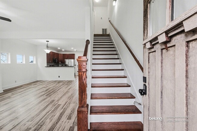 Building Photo - 3704 Lausanne Dr