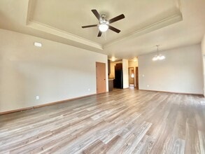Building Photo - 3102 Swan Ave