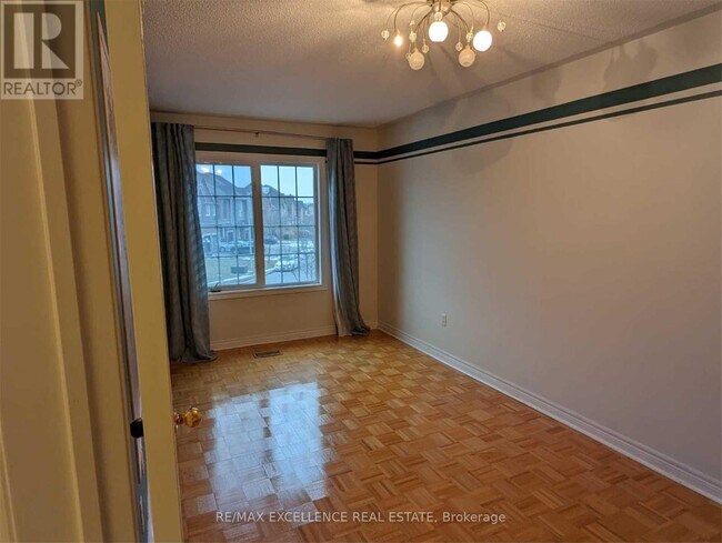 Building Photo - 43 Foxchase Ave