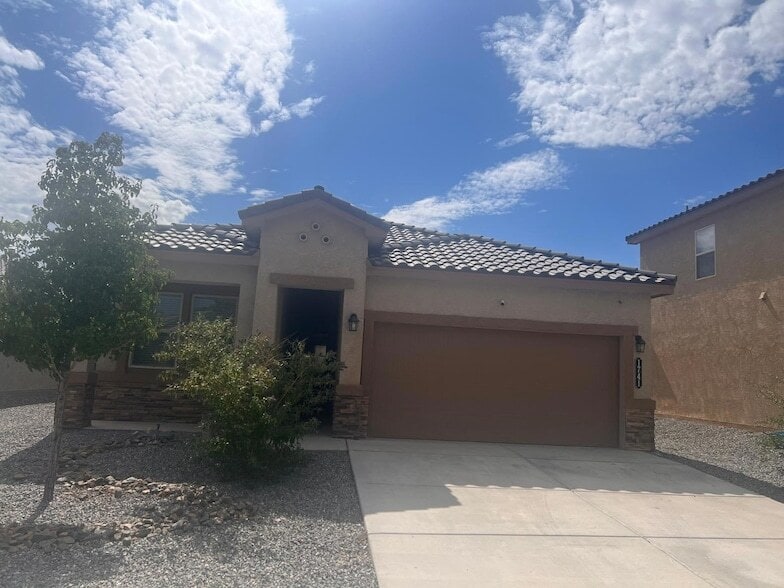 Primary Photo - 1741 Valle Vista Rd NW