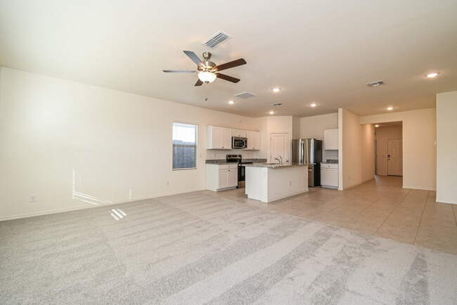 Building Photo - 4349 E Kolin Ln