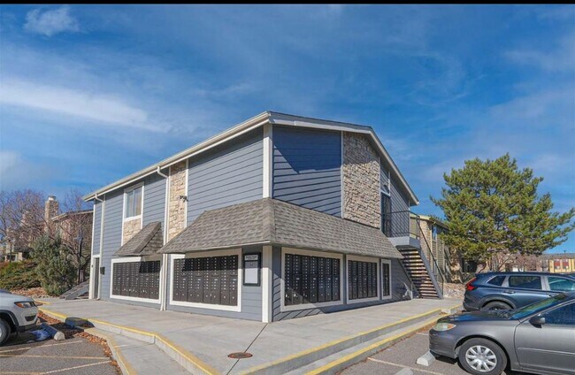 Building Photo - 4400 S Quebec St