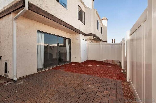 Foto del edificio - 389 Shady Ln