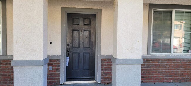 Foto del edificio - 1262 Garrett Way