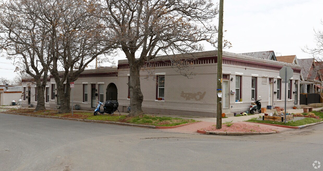 Foto del edificio - 1222 W 37th Ave