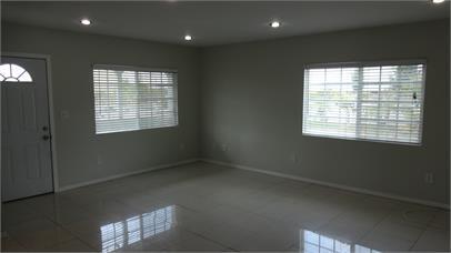 Building Photo - 1501-1515 Aviation Blvd