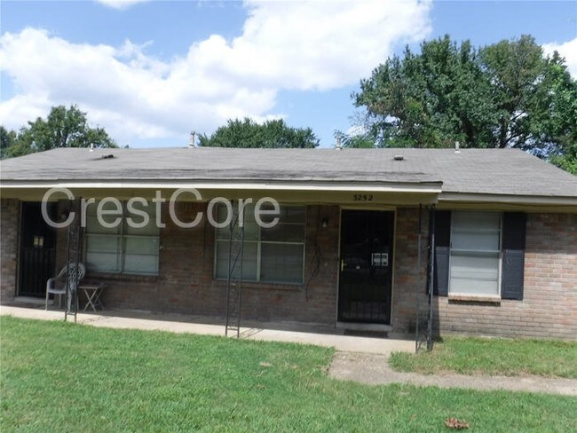 Building Photo - 3252 Amselle Cir