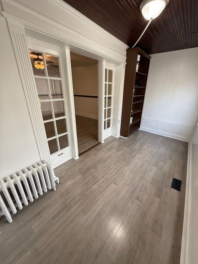Foto del edificio - 6754 Linmore Ave