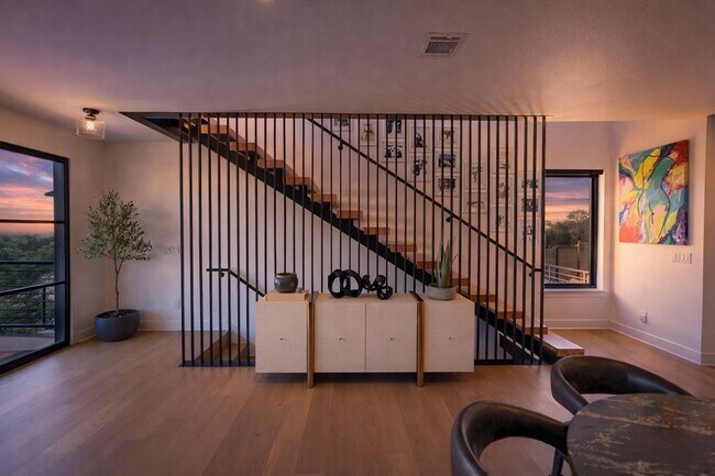 Foto del edificio - 8501 Bronco Ln