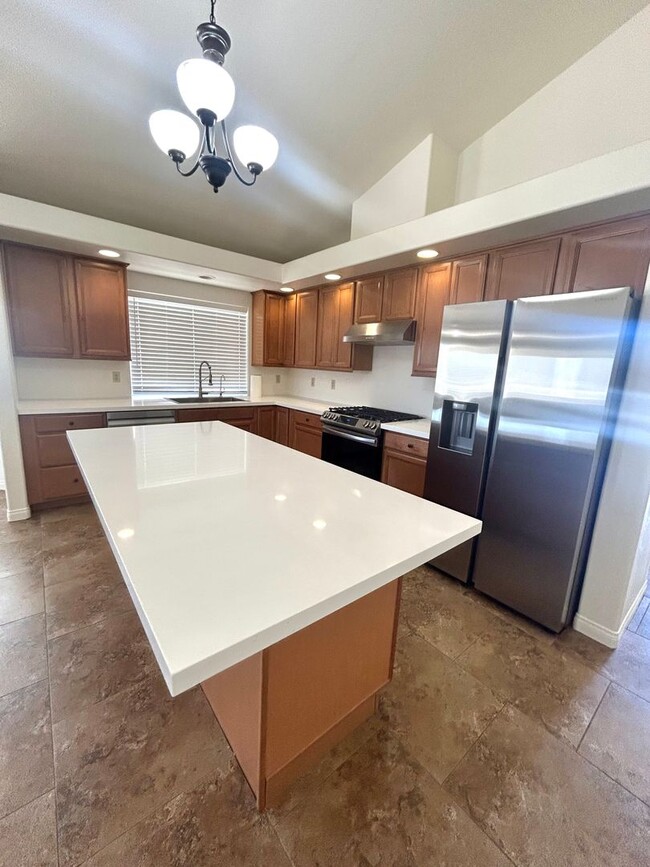 Foto del edificio - 4 Bedroom / 2 Bathroom efficient home