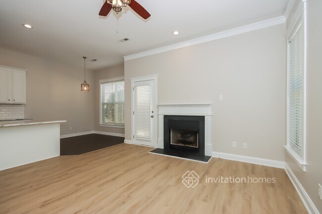 Building Photo - 13225 Kennerly Dr