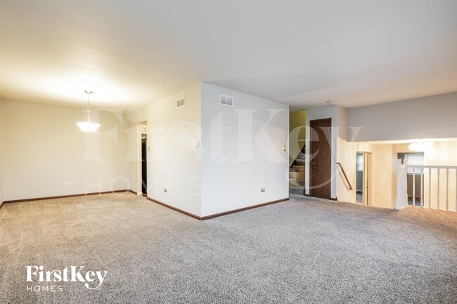 Building Photo - 744 194th St