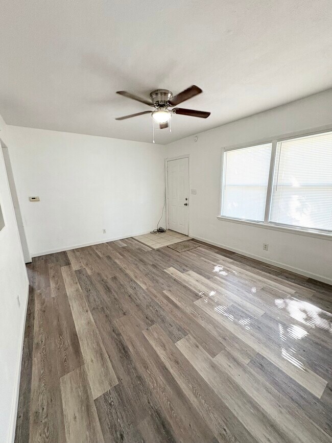 Foto del edificio - 609 23rd St