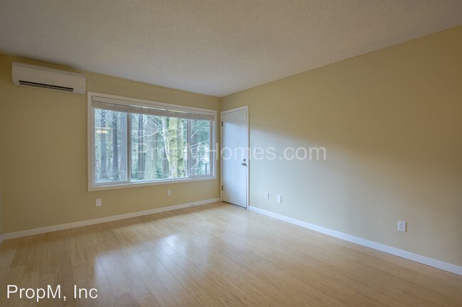 Building Photo - 6515 SW Terri Ct