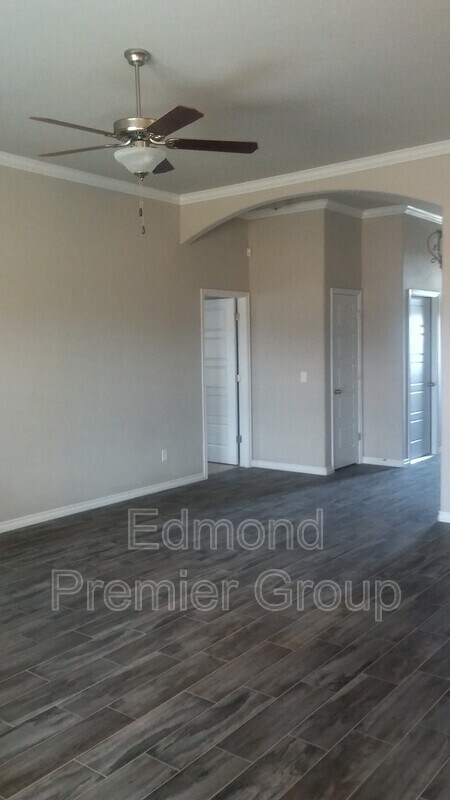 Building Photo - 18424 Camborne Ave