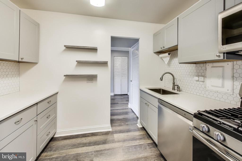 Foto principal - 5340 Holmes Run Pkwy