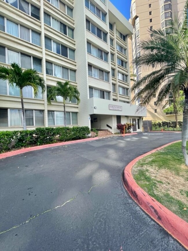 Building Photo - Charming 1 bed 1 bath Likini West unit ava...