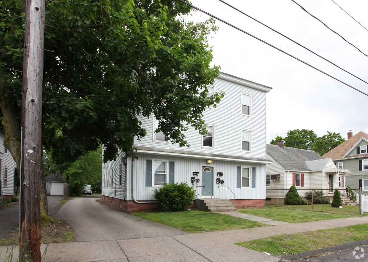 Building Photo - 39 Woodbridge Ave