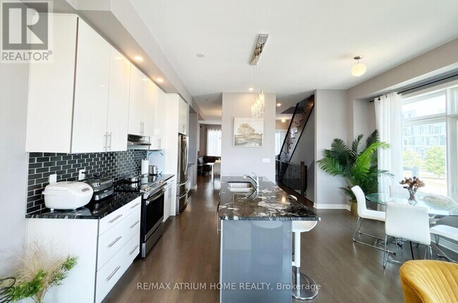 Building Photo - 1 Laskin Dr