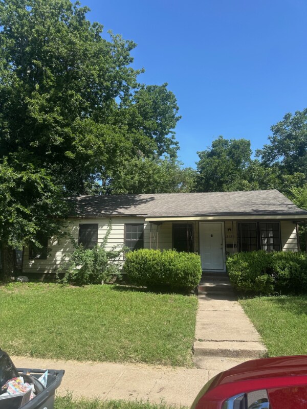 Foto principal - 3129 Summer Ave