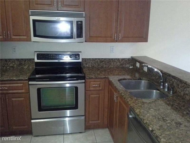 Building Photo - 15205 SW 88th St
