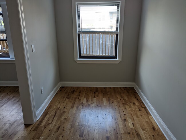 Foto del edificio - 2235 W Wilson Ave