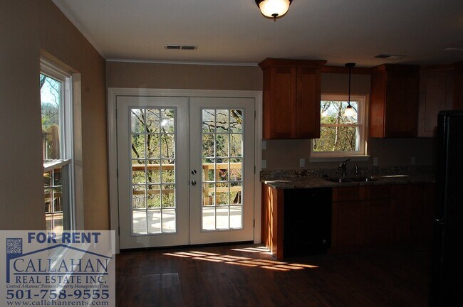 Building Photo - Updated 3 Bedroom NLR Home