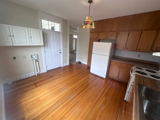 Foto del edificio - 502 E Tombigbee St