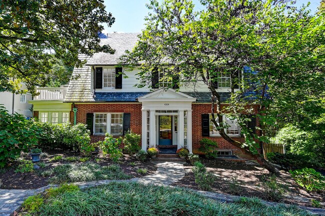 Building Photo - 4304 Rugby Rd