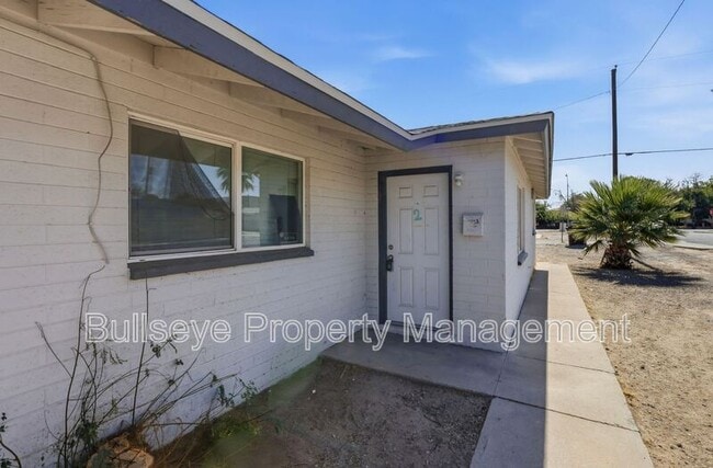 Building Photo - 5645 S 6th St
