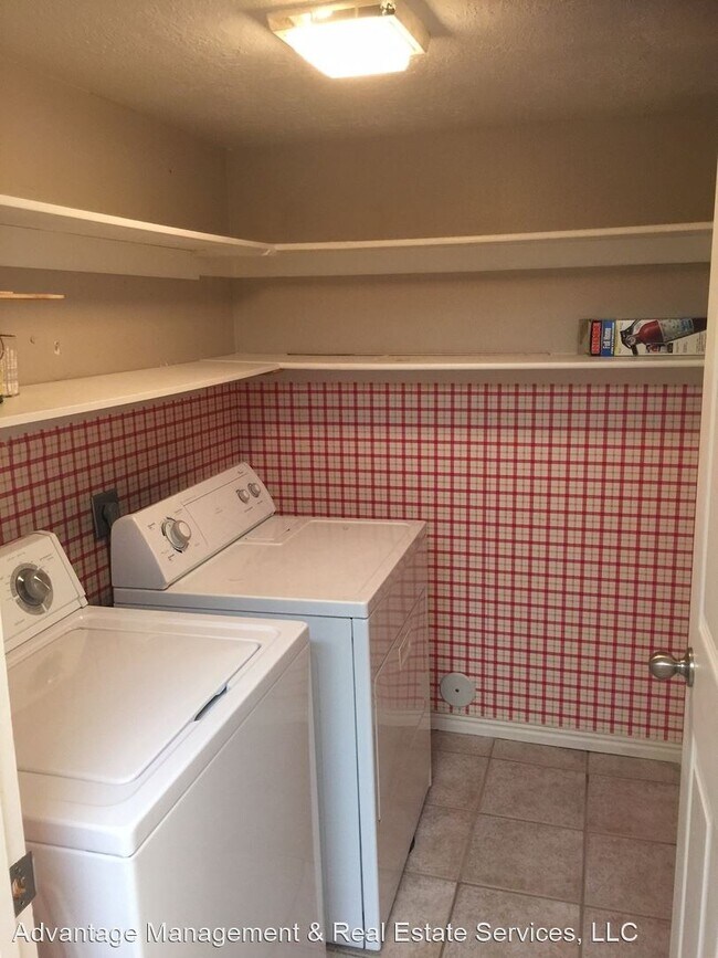 Foto del edificio - 2 br, 1.5 bath House - 1121 N 2830 W